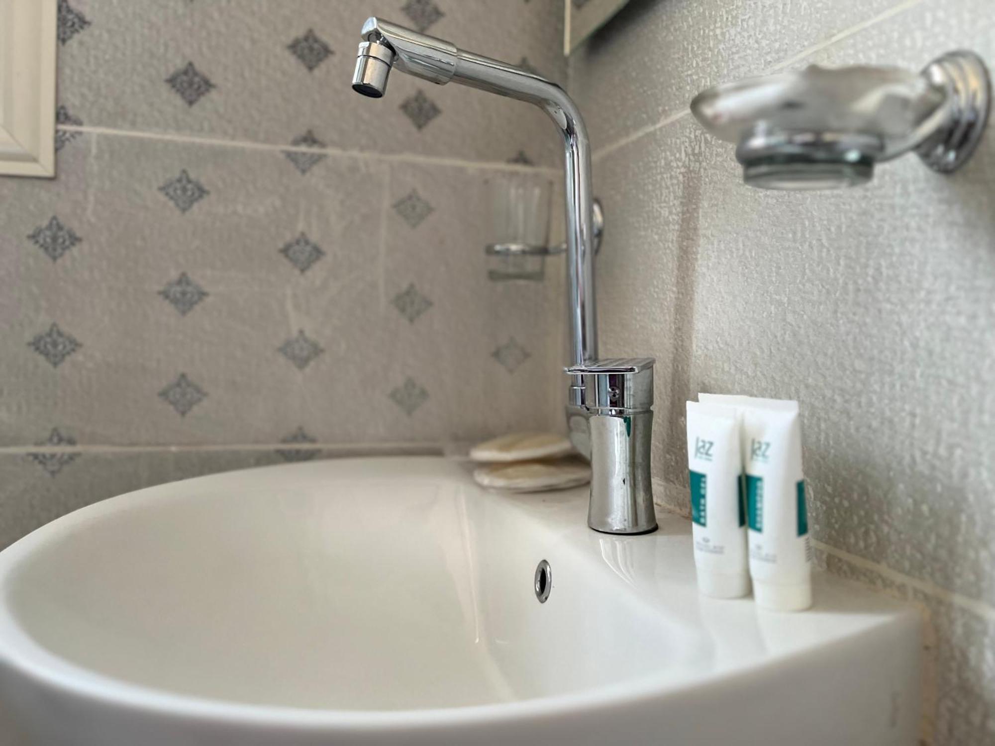 Pyramids Pride Inn Kafret el-Gabal Zewnętrze zdjęcie
