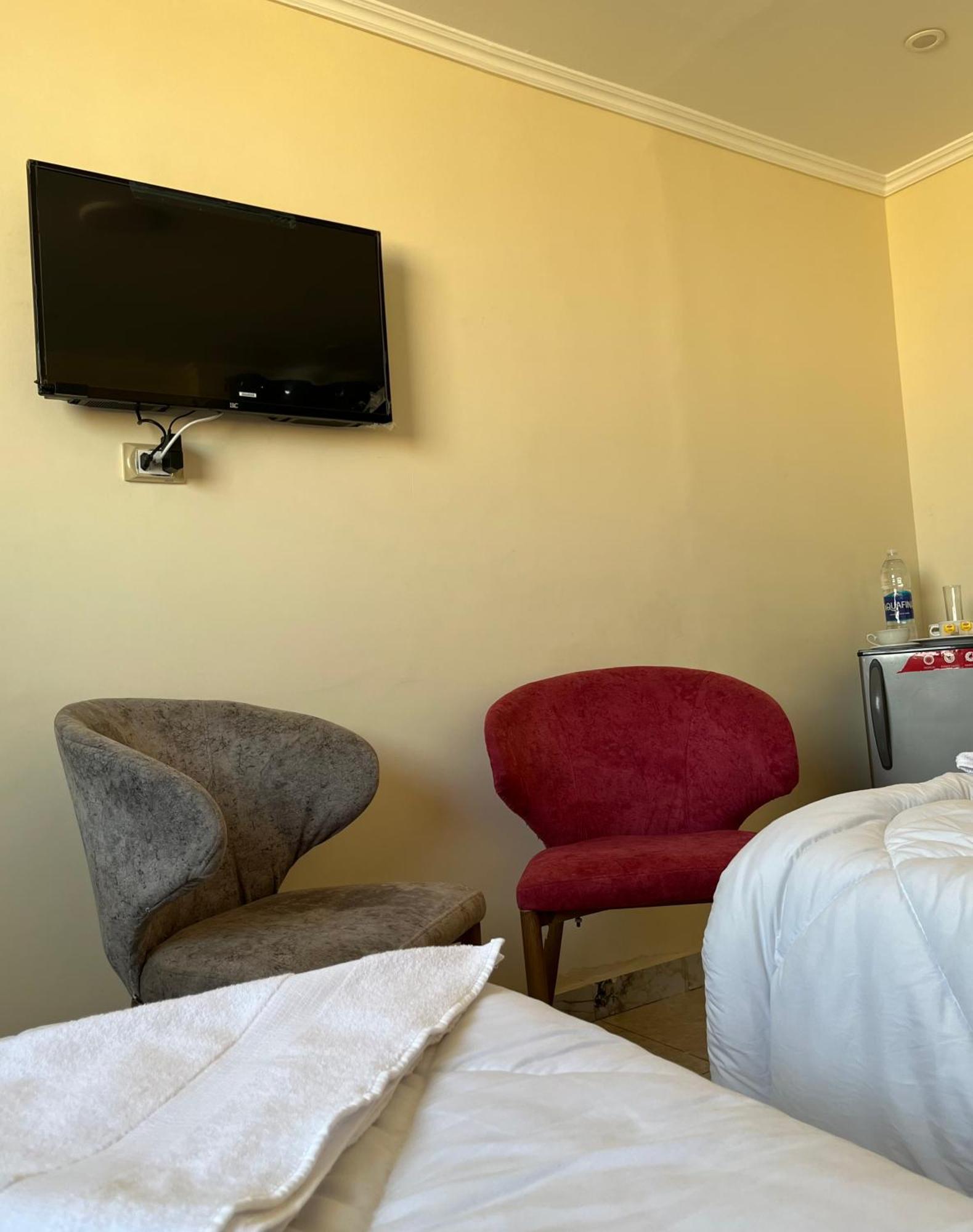 Pyramids Pride Inn Kafret el-Gabal Zewnętrze zdjęcie