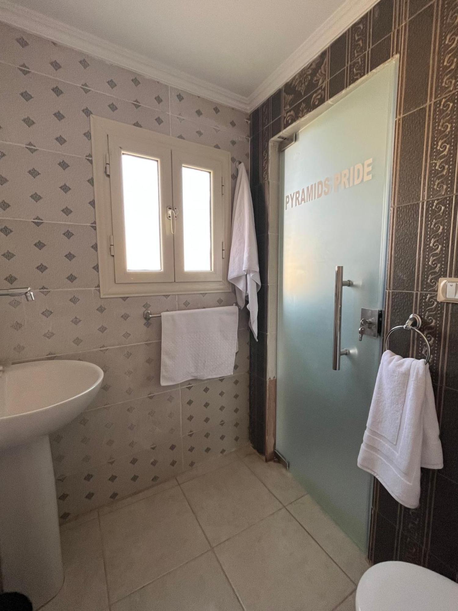 Pyramids Pride Inn Kafret el-Gabal Zewnętrze zdjęcie